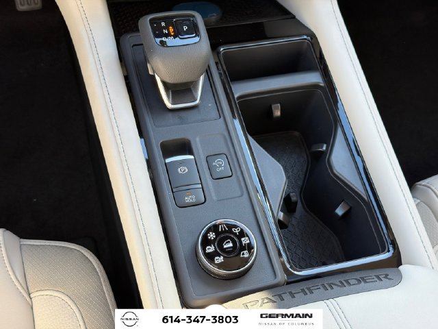 New 2026 Nissan Pathfinder SL w/ SL Premium Package AWD/4WD image 18