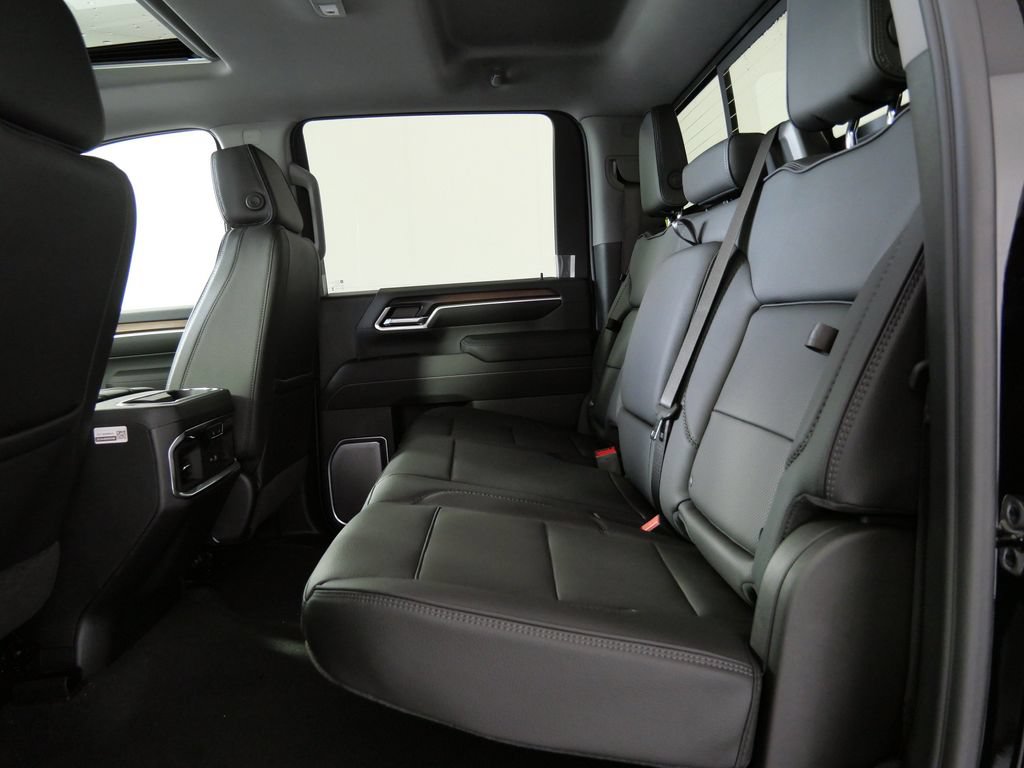 New 2026 GMC Sierra 3500 Denali w/ Denali Reserve Package AWD/4WD image 14