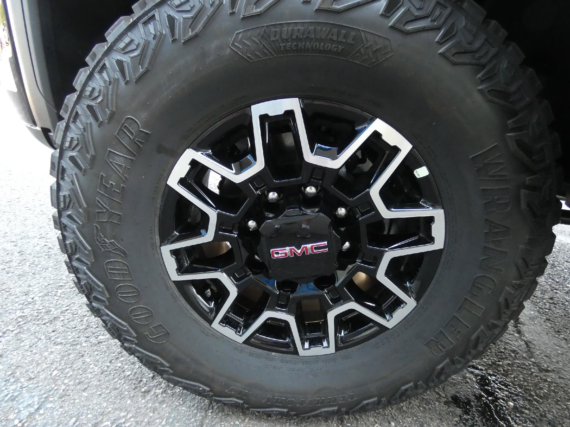 New 2026 GMC Sierra 2500 AT4X AWD/4WD image 8
