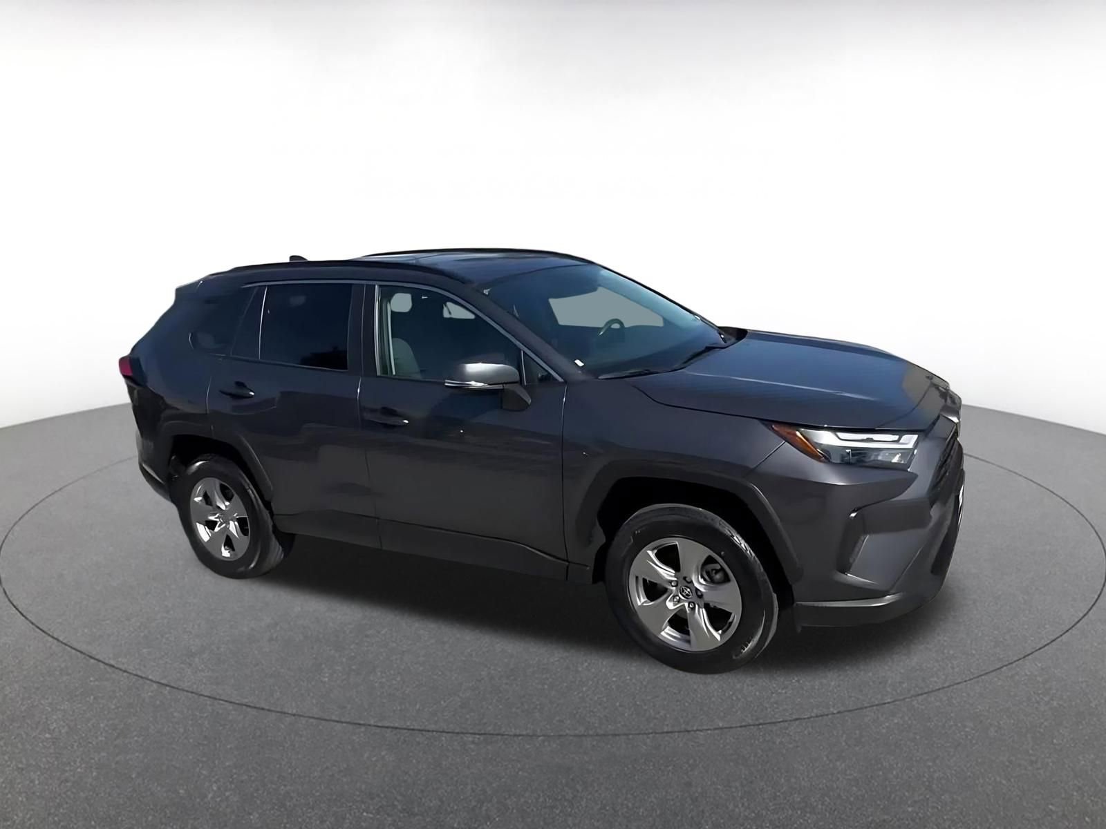 Used 2025 Toyota RAV4 XLE w/ Convenience Package image 2