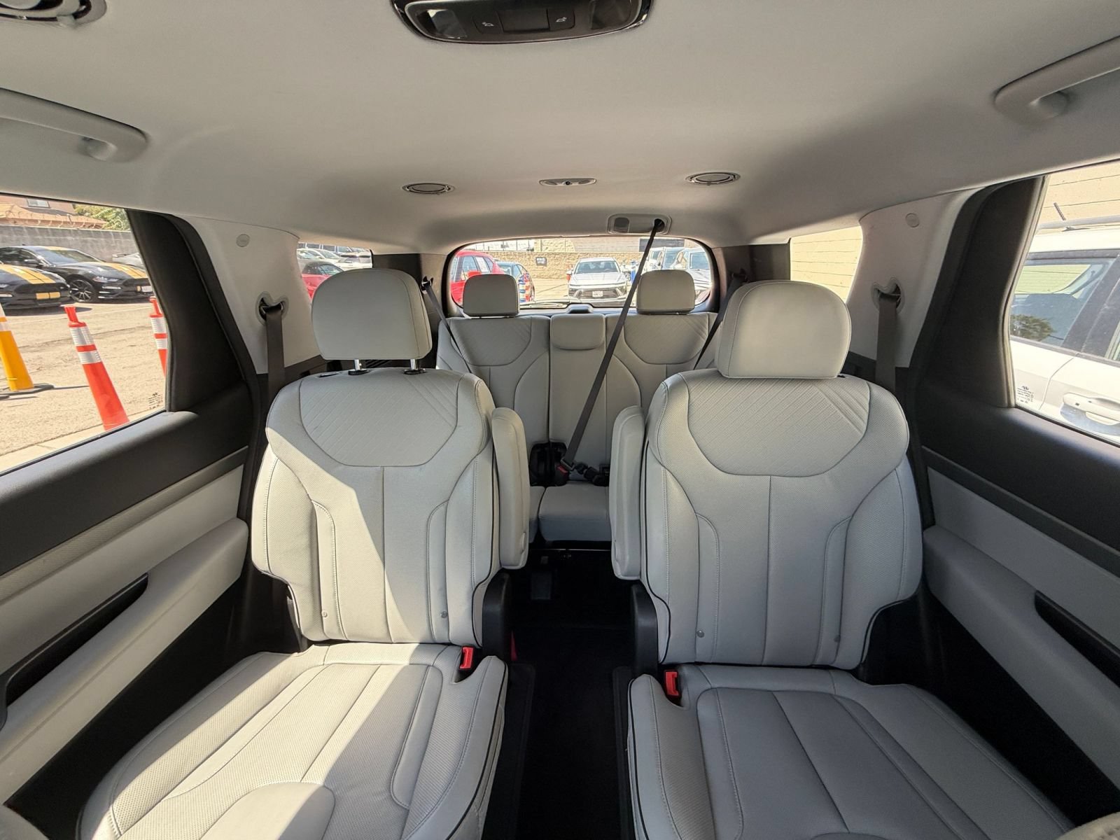 Used 2025 Hyundai Palisade SEL FWD image 42