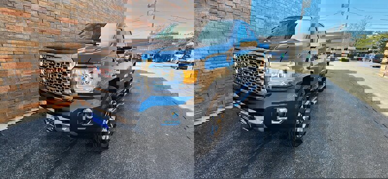 Used 2018 GMC Canyon Denali image 36