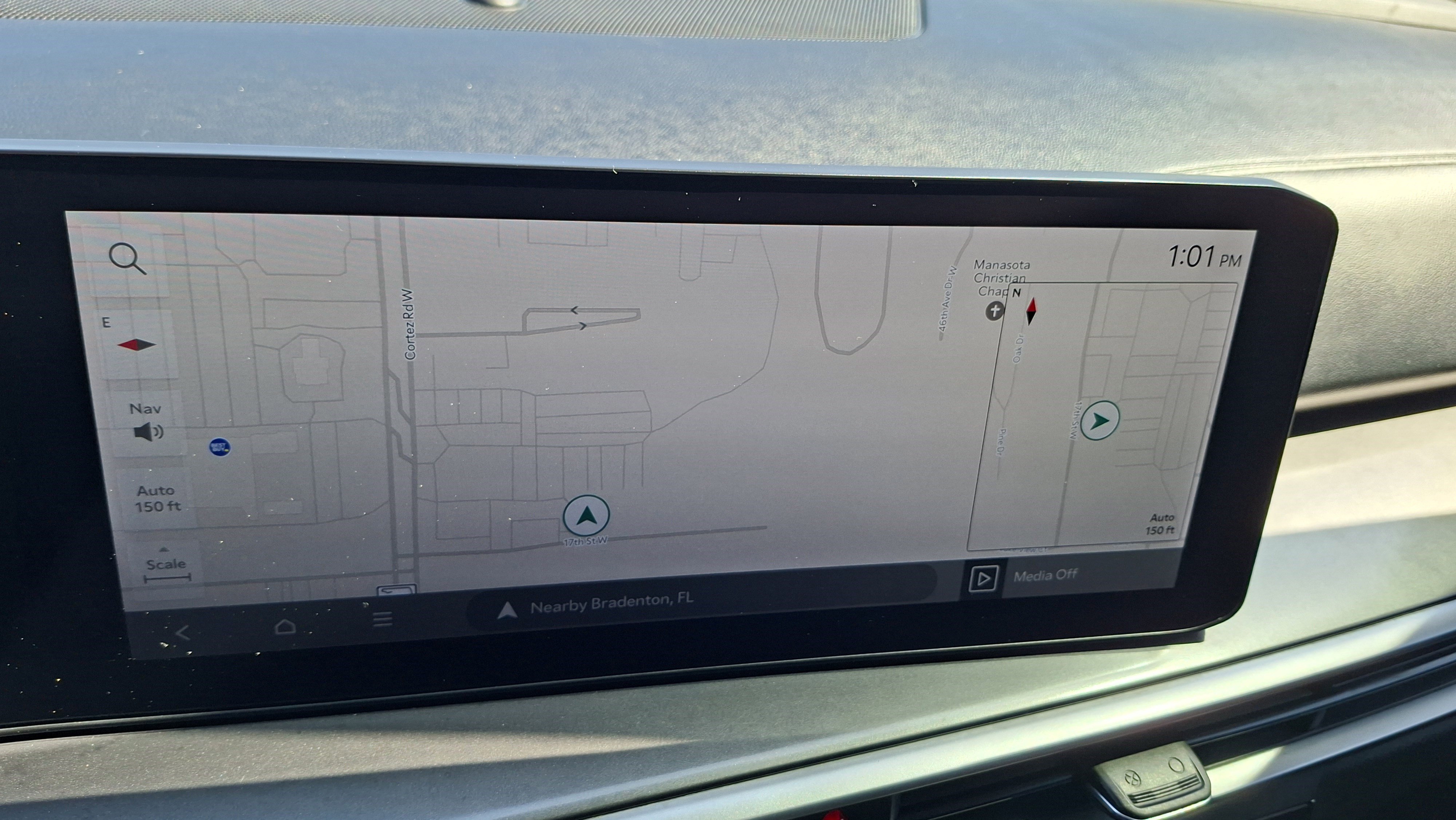 Used 2024 Kia Sorento S w/ Panoramic Sunroof Package image 14