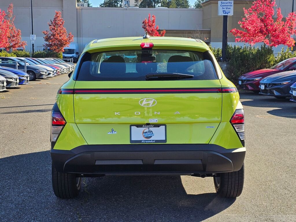 New 2026 Hyundai Kona SE image 6