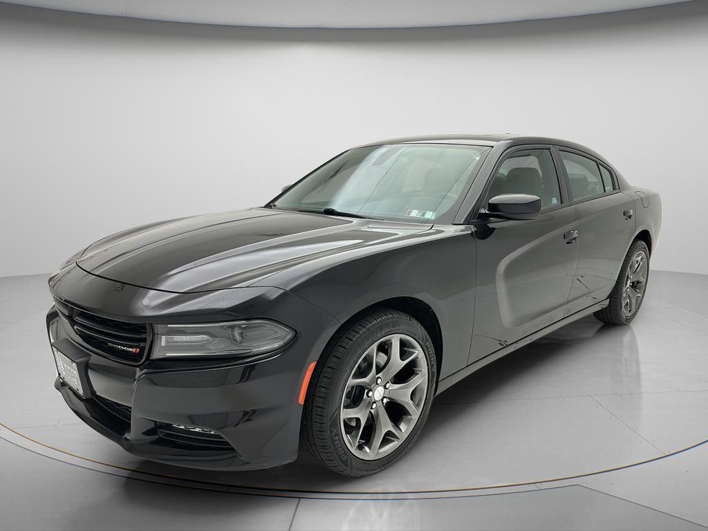 Used 2015 Dodge Charger SXT w/ AWD Plus Group image 3