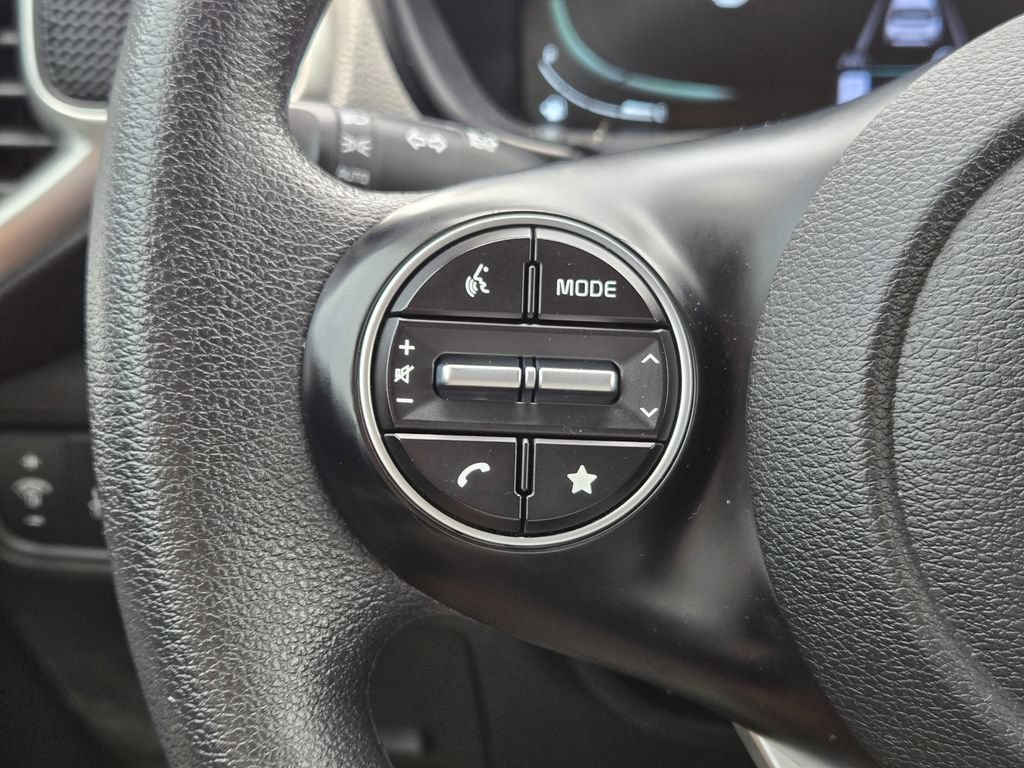 Certified 2023 Kia Soul LX FWD image 27
