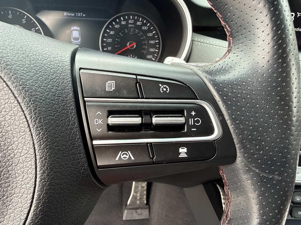 Used 2022 Kia Stinger GT2 w/ Red Interior Color Package RWD image 29