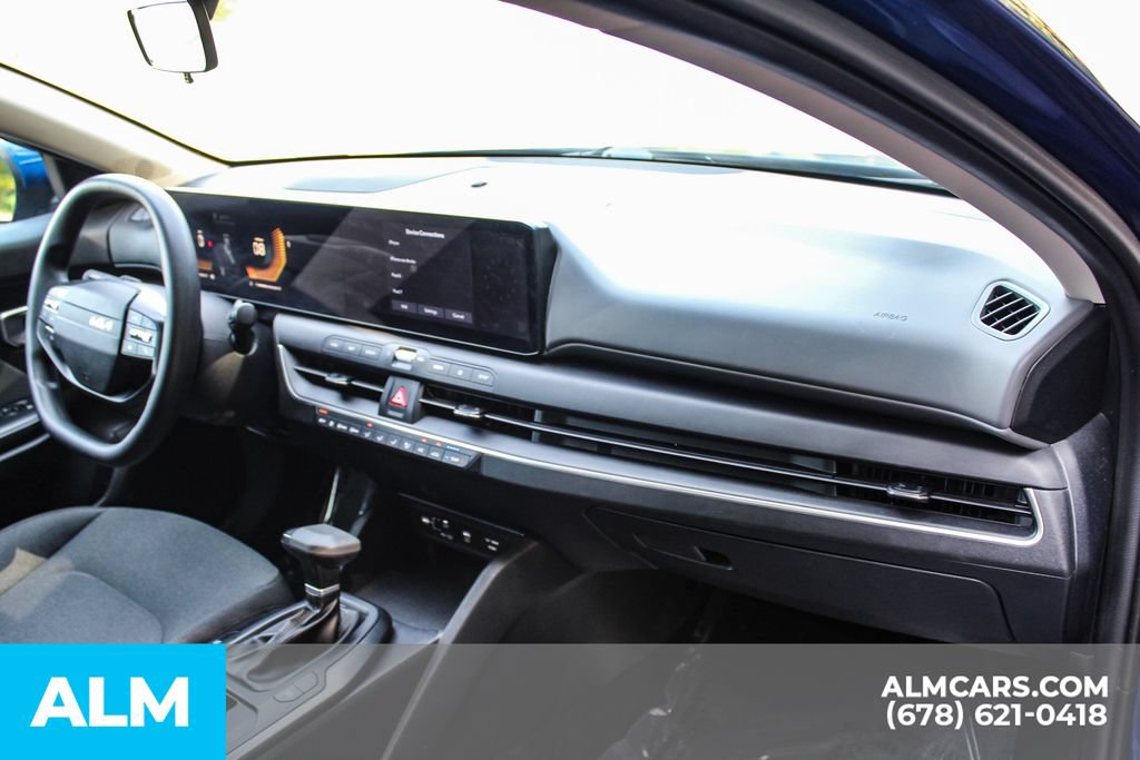 Used 2025 Kia K4 FWD image 21