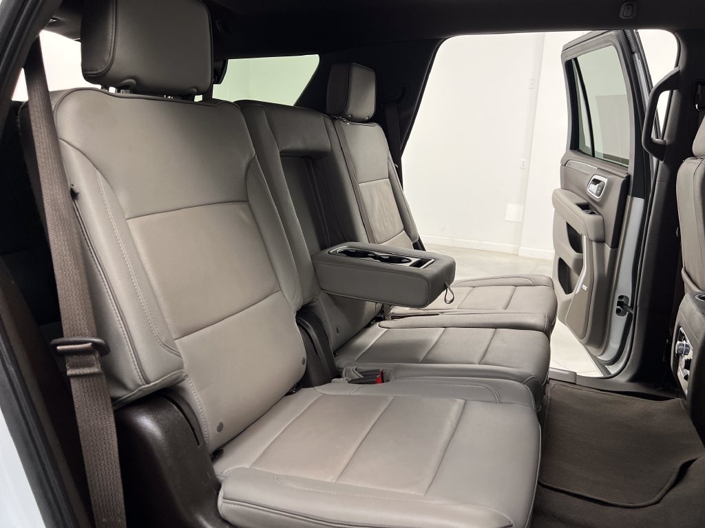 Used 2024 GMC Yukon SLT RWD image 23