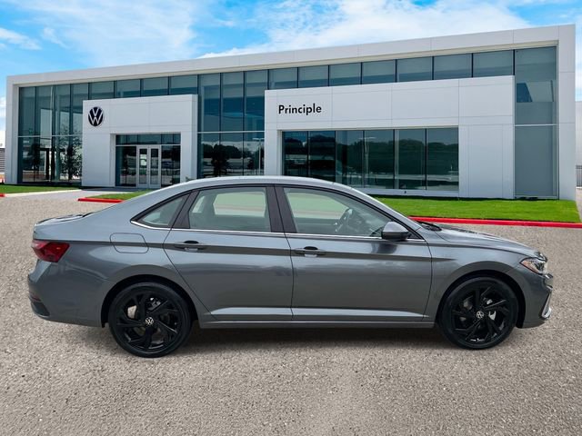 New 2026 Volkswagen Jetta SE image 4