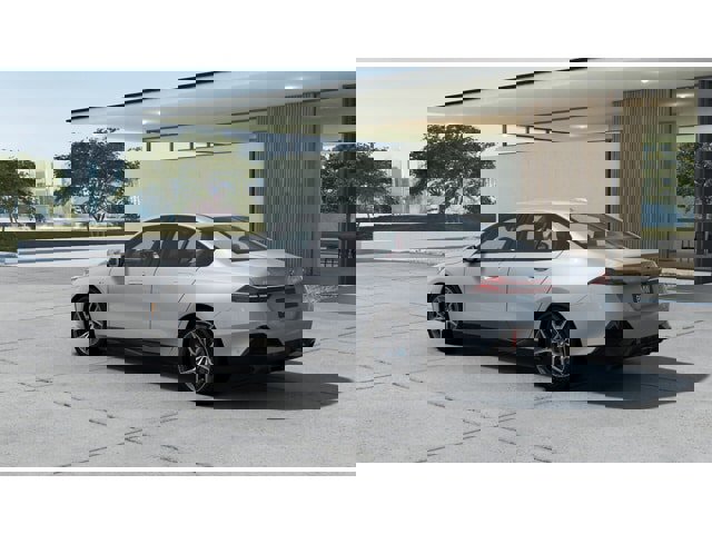 New 2024 BMW i5 eDrive40i w/ M Sport Package image 2