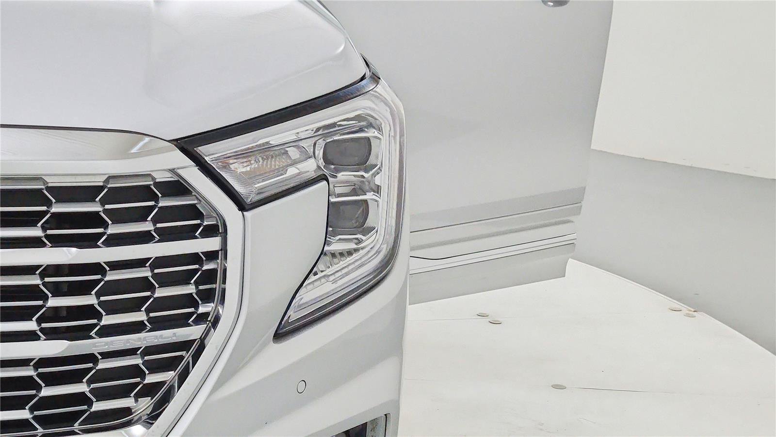 Used 2022 GMC Terrain Denali AWD/4WD image 35