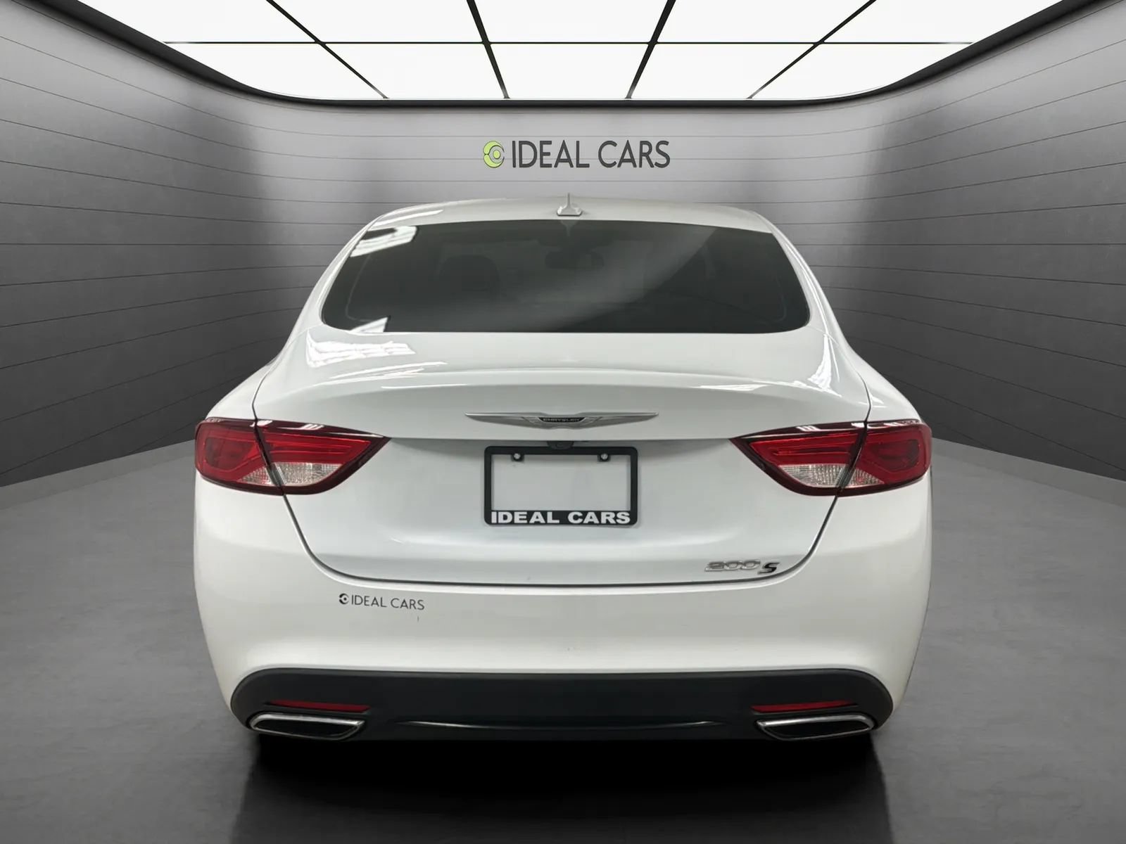 Used 2015 Chrysler 200 S w/ Navigation & Sound Group I FWD image 6