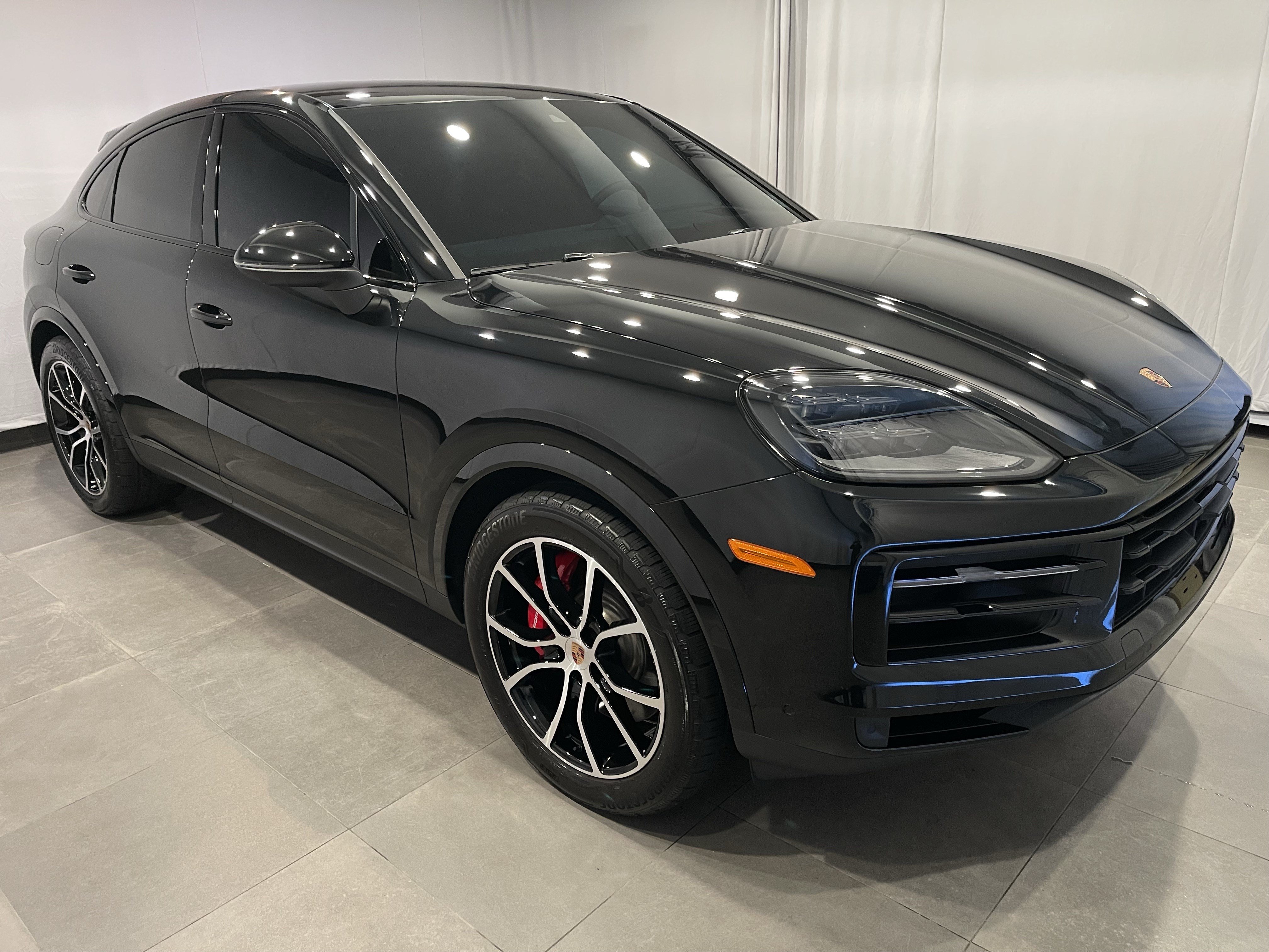 Used 2026 Porsche Cayenne S AWD/4WD image 3