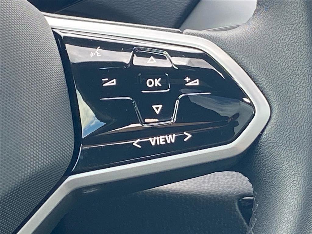 Certified 2023 Volkswagen ID.4 Pro S Plus AWD/4WD image 9