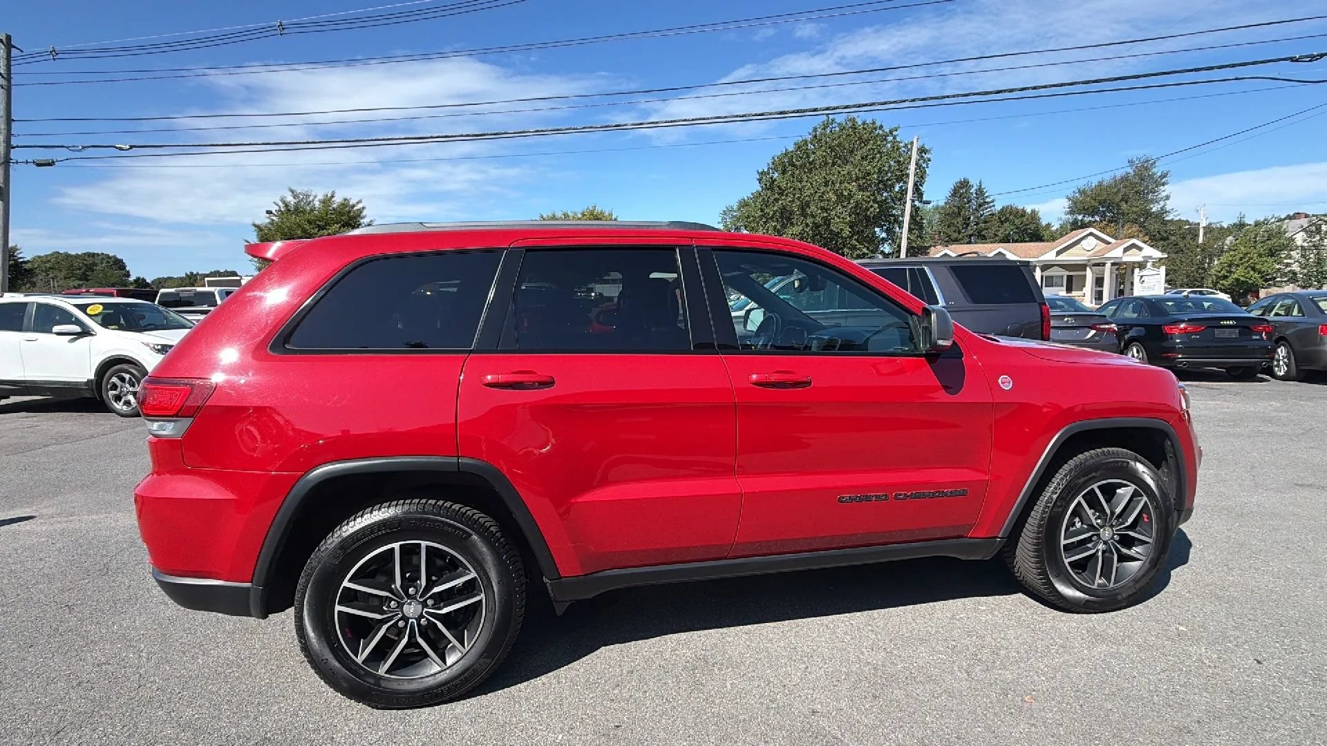 Used 2017 Jeep Grand Cherokee Trailhawk AWD/4WD image 8