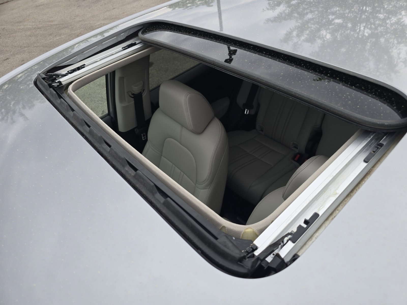 Certified 2024 Honda HR-V EX-L image 4