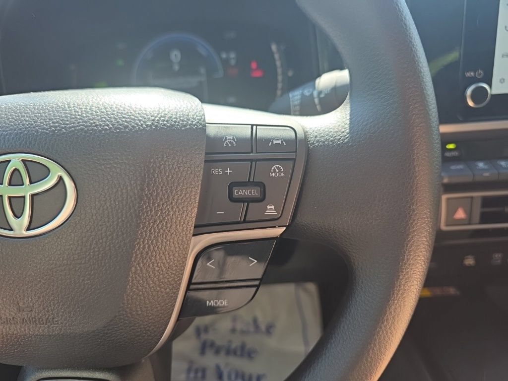 Used 2026 Toyota Camry LE FWD image 22