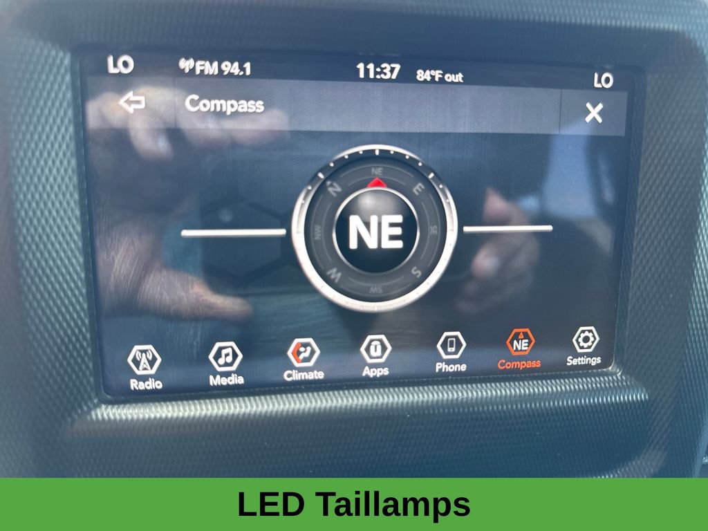 Used 2018 Jeep Wrangler Unlimited Sahara w/ LED Lighting Group AWD/4WD image 20
