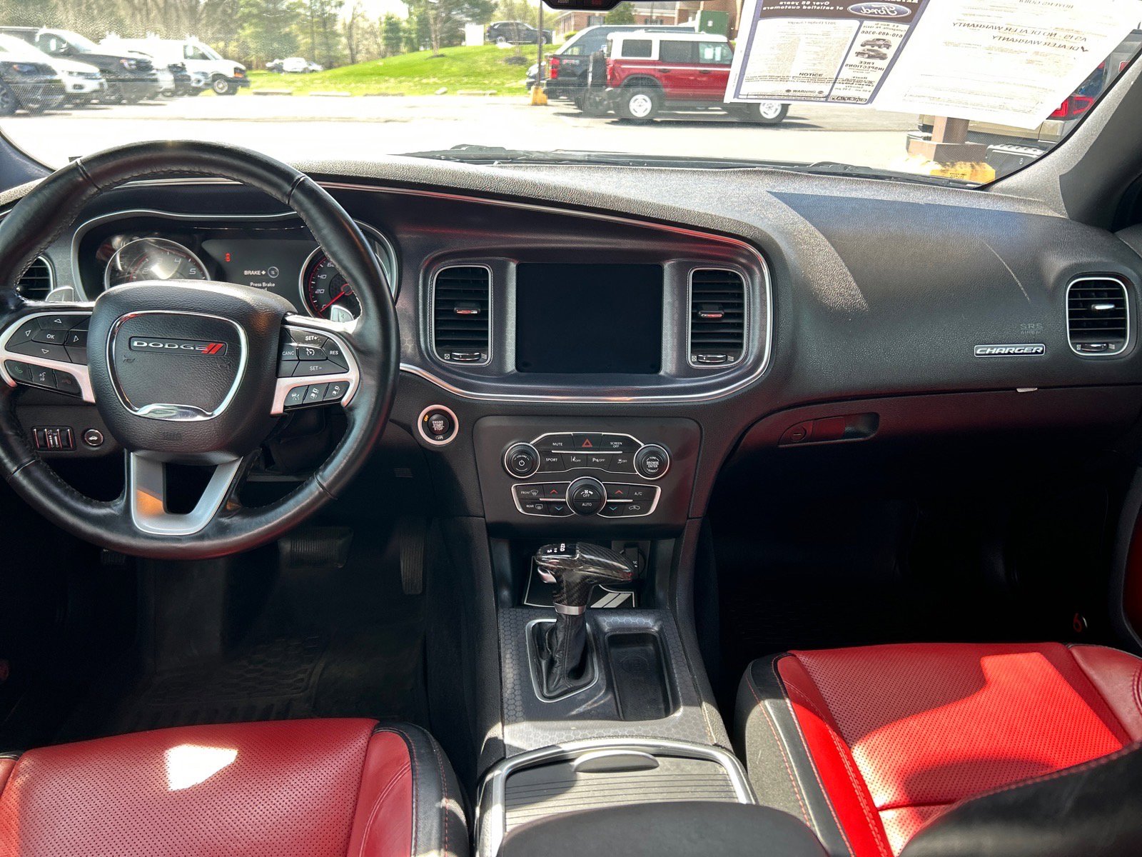 Used 2017 Dodge Charger R/T w/ Premium Group image 3