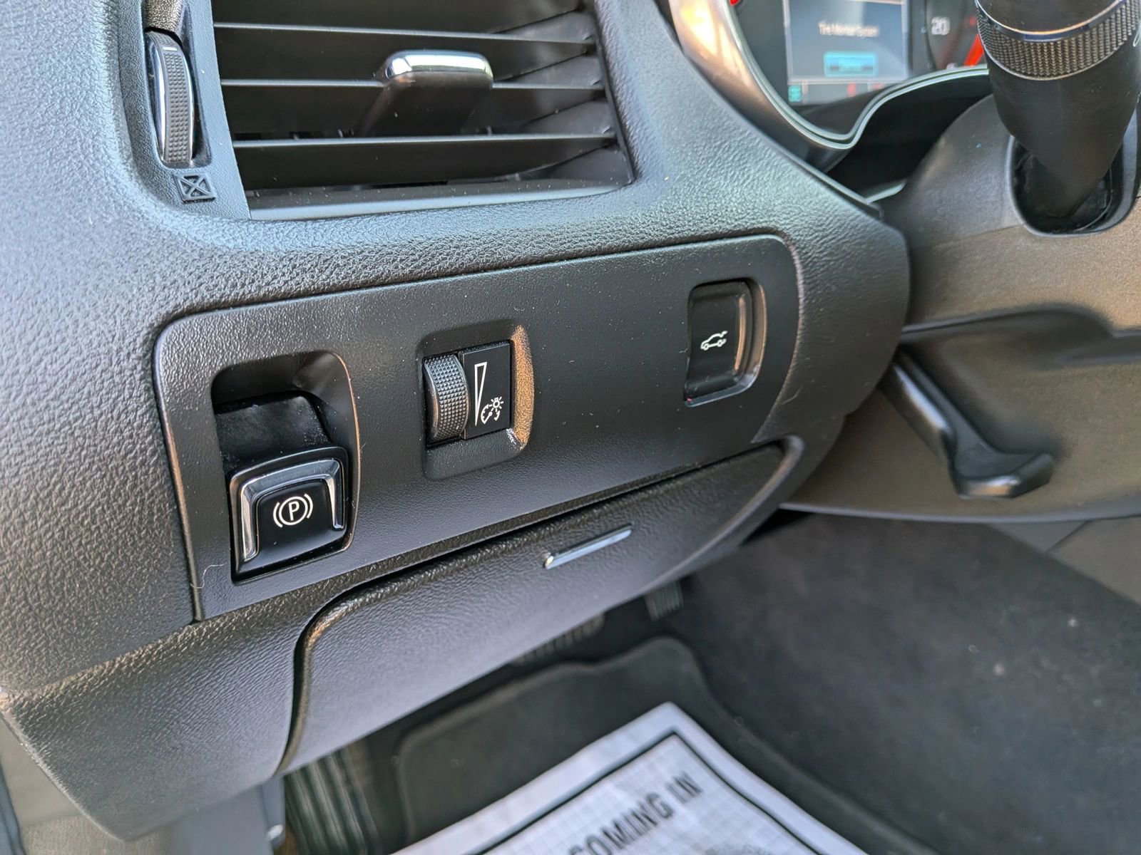 Used 2018 Chevrolet Impala LT FWD image 41