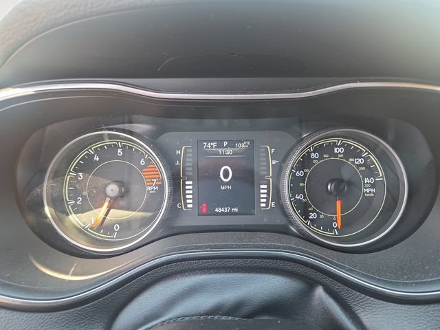 Used 2019 Jeep Cherokee Latitude w/ Cold Weather Group AWD/4WD image 19