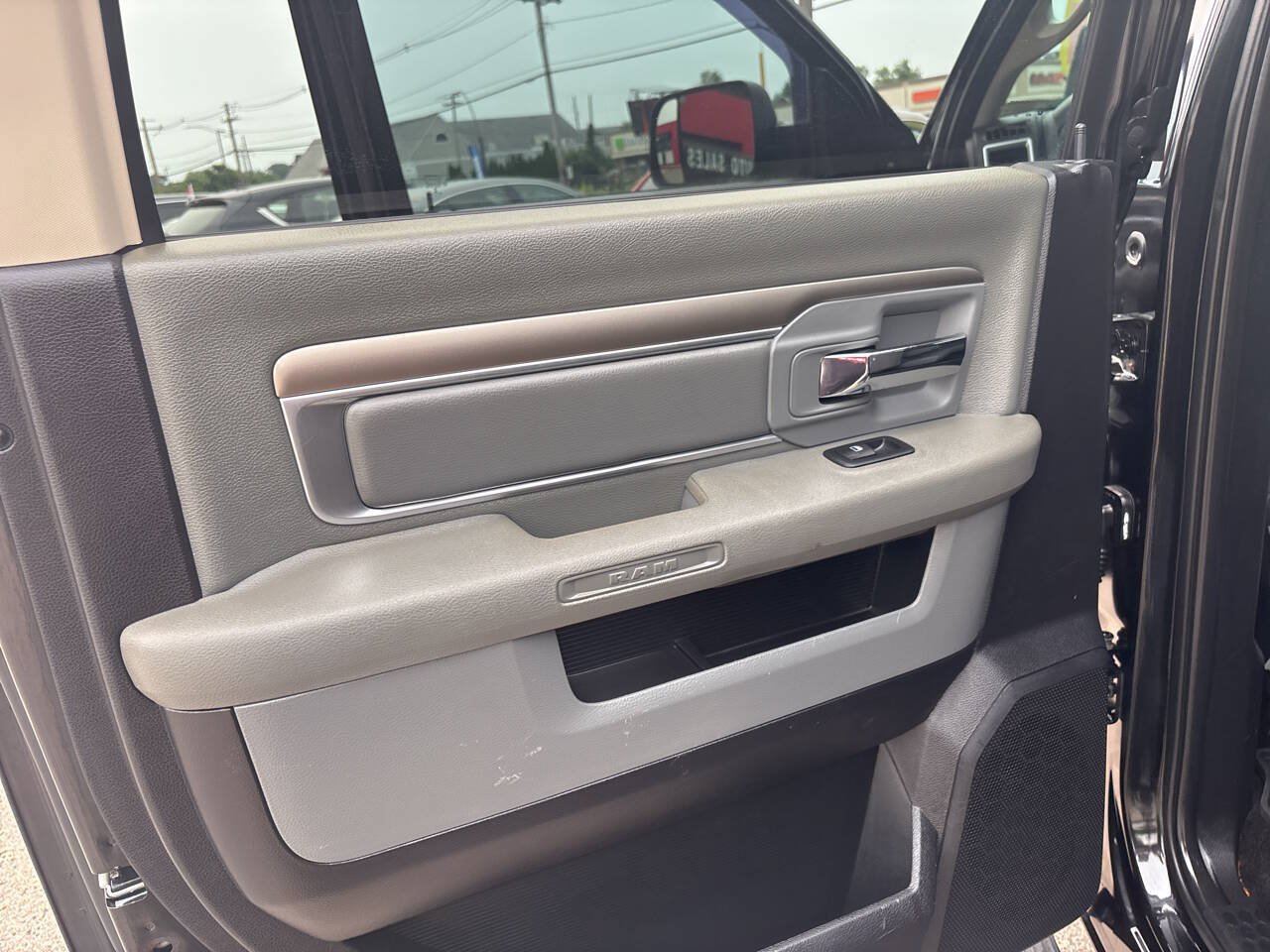 Used 2016 RAM 1500 Outdoorsman AWD/4WD image 40