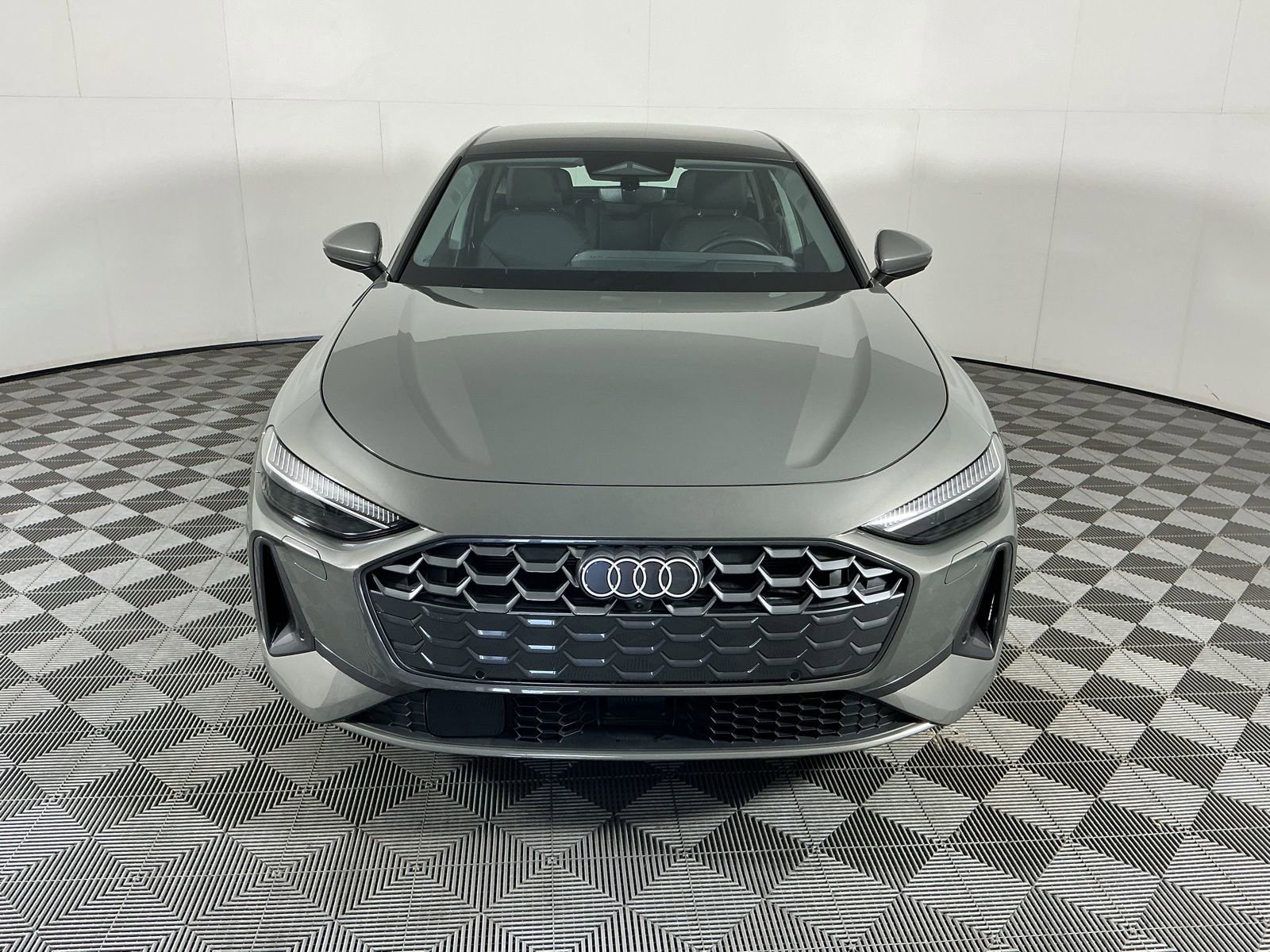 Used 2025 Audi A5 2.0T Premium Plus w/ Premium Plus image 2