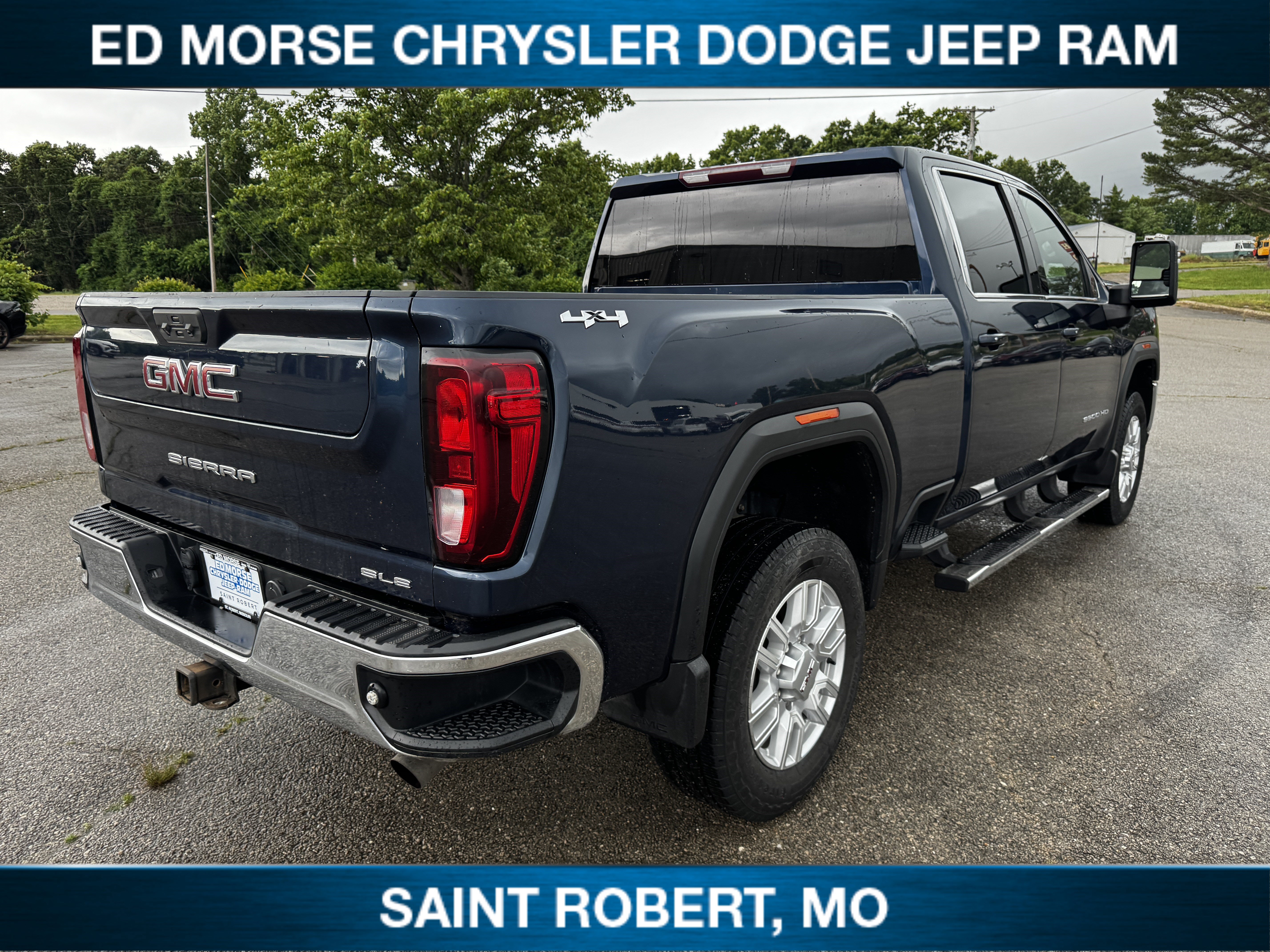 Used 2022 GMC Sierra 3500 SLE w/ SLE Value Package AWD/4WD image 6