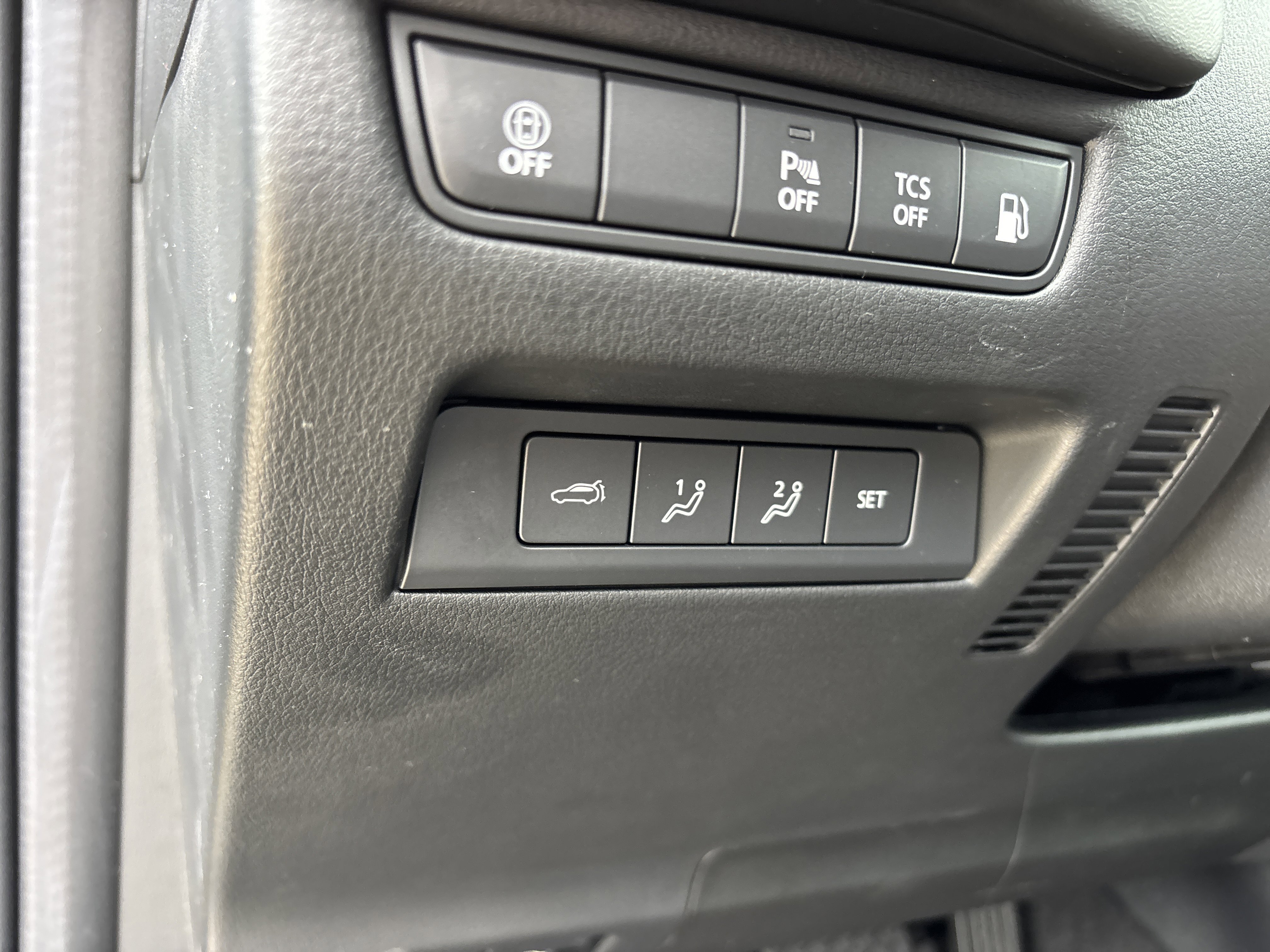 New 2026 MAZDA CX-50 AWD 2.5 Hybrid w/ Cargo Package image 25