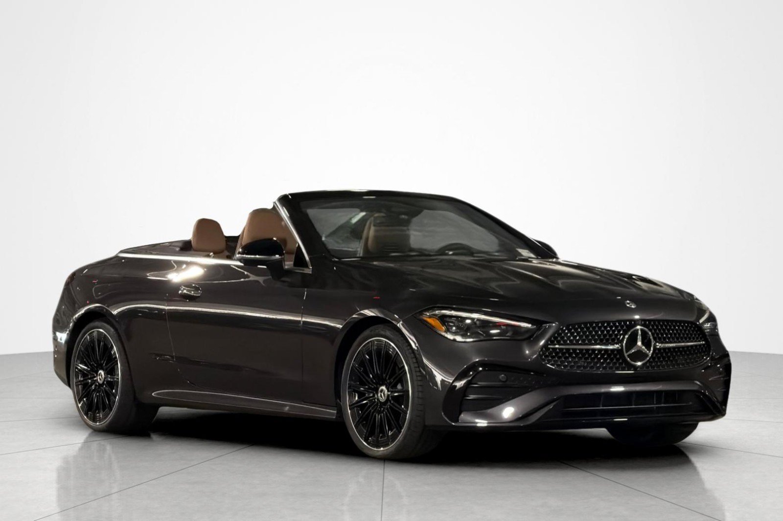 New 2026 Mercedes-Benz CLE 300 4MATIC Cabriolet image 7