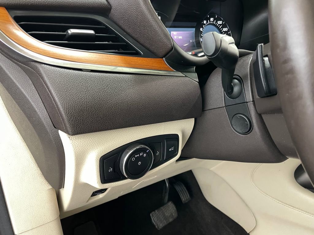 Used 2016 Lincoln MKC Reserve w/ Lincoln MKC Climate Package image 27