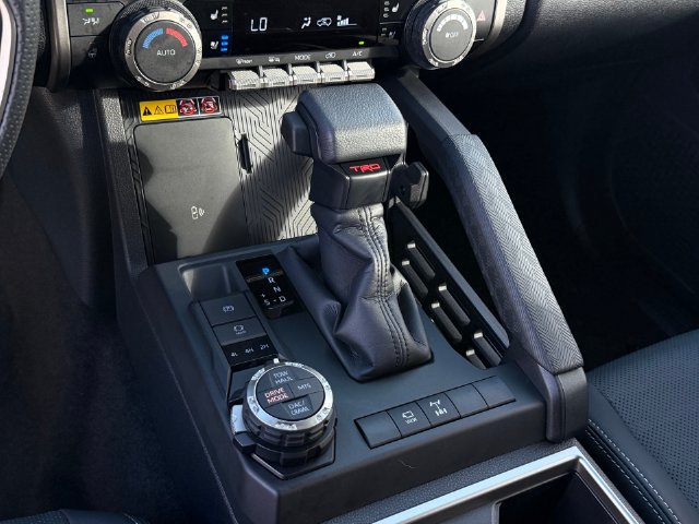 Used 2026 Toyota 4Runner TRD Off-Road Premium AWD/4WD image 19