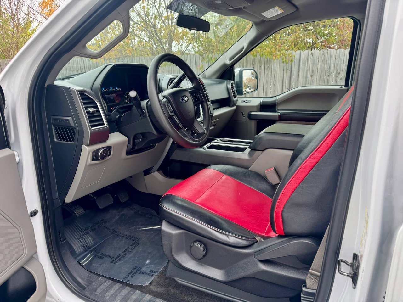 Used 2015 Ford F150 XLT image 18