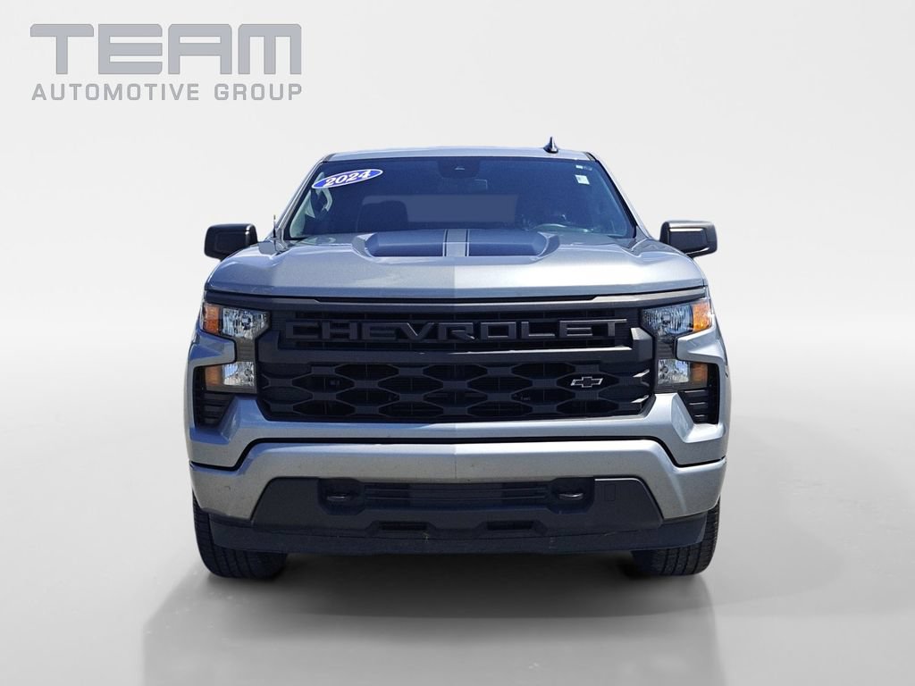 Used 2024 Chevrolet Silverado 1500 Custom w/ Rally Edition AWD/4WD image 2
