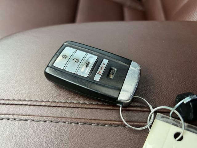 Used 2015 Acura TLX FWD image 29