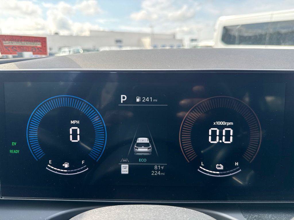 New 2026 Hyundai Tucson Blue SE AWD/4WD image 13