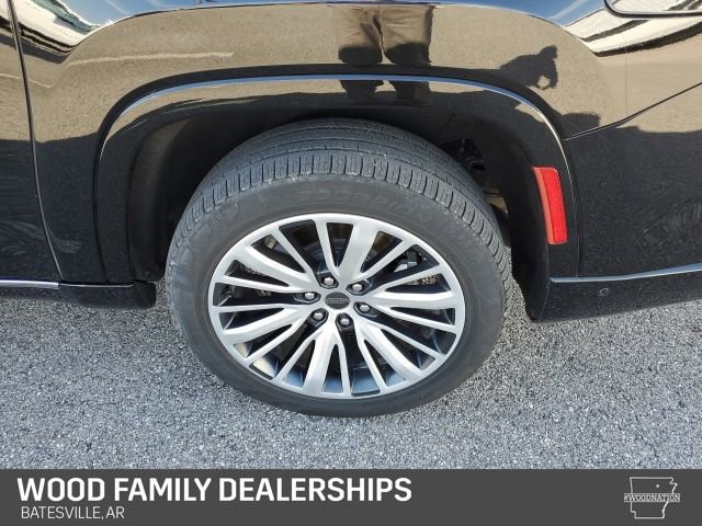 Used 2024 Jeep Grand Wagoneer L Series III w/ Rear Seat Video Group 1 image 10