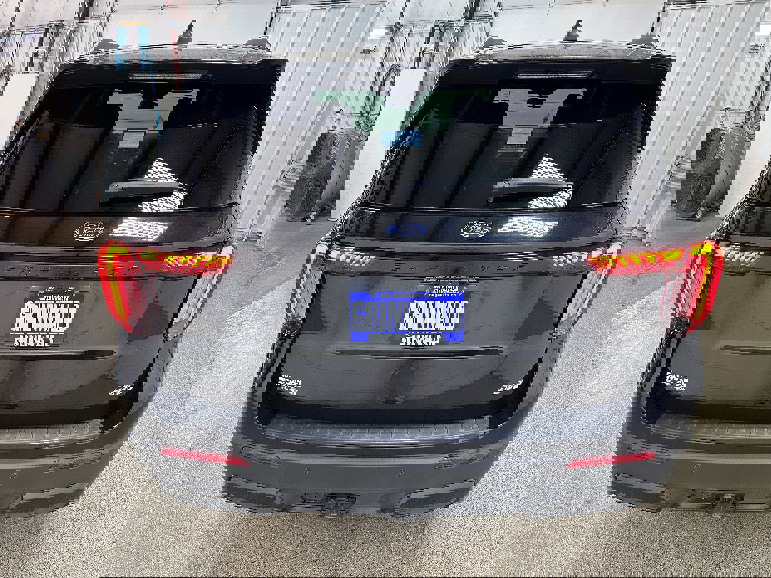 Certified 2025 Ford Explorer ST-Line image 28