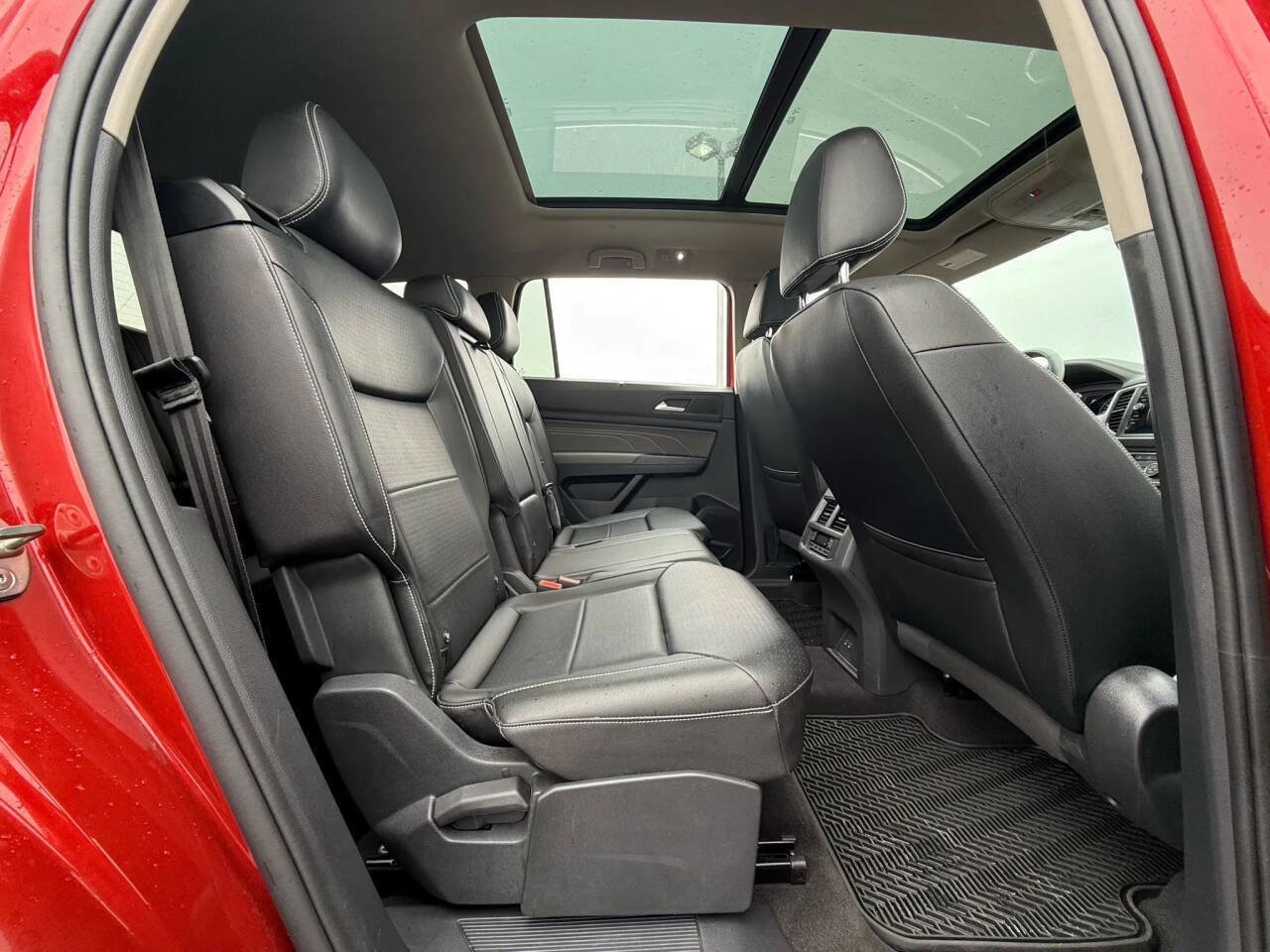 Used 2021 Volkswagen Atlas SE w/ Panoramic Sunroof Package AWD/4WD image 11