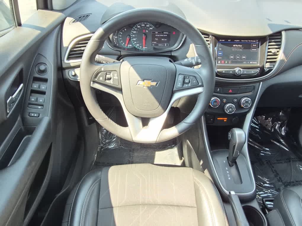 Used 2020 Chevrolet Trax LT w/ LT Convenience Package FWD image 8
