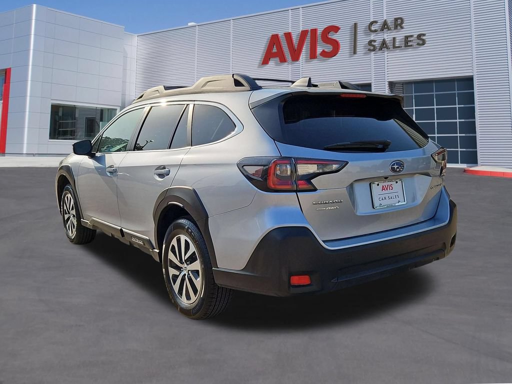 Used 2025 Subaru Outback Premium AWD/4WD image 7