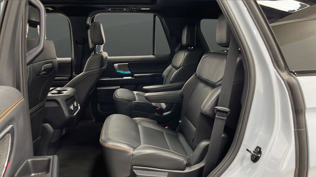 Used 2025 Ford Expedition Tremor AWD/4WD image 23