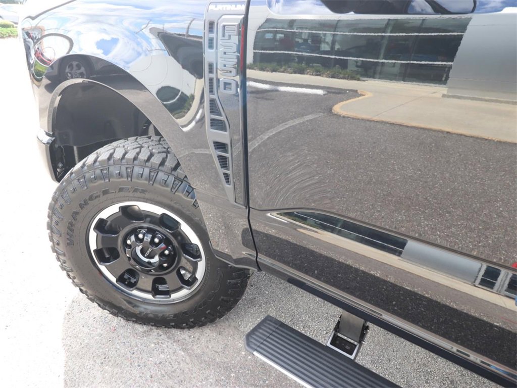 New 2026 Ford F250 Platinum image 4