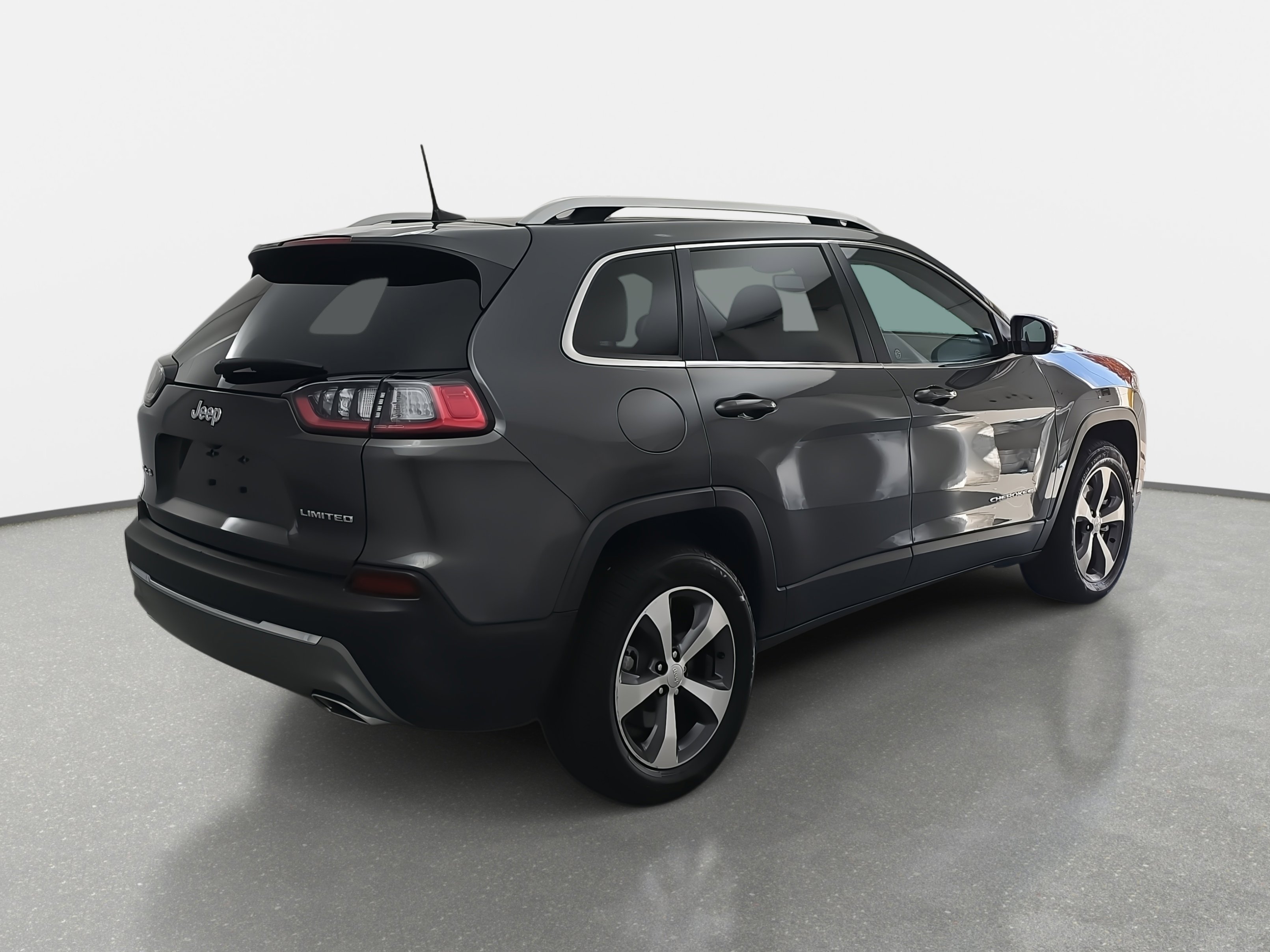 Used 2021 Jeep Cherokee Limited w/ Elite Package image 3