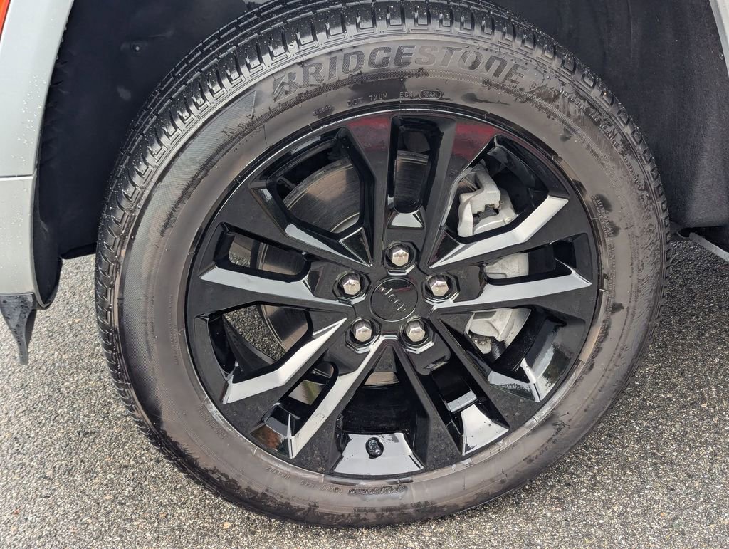 Certified 2024 Jeep Grand Cherokee L Overland w/ Advanced Protech Group III image 6