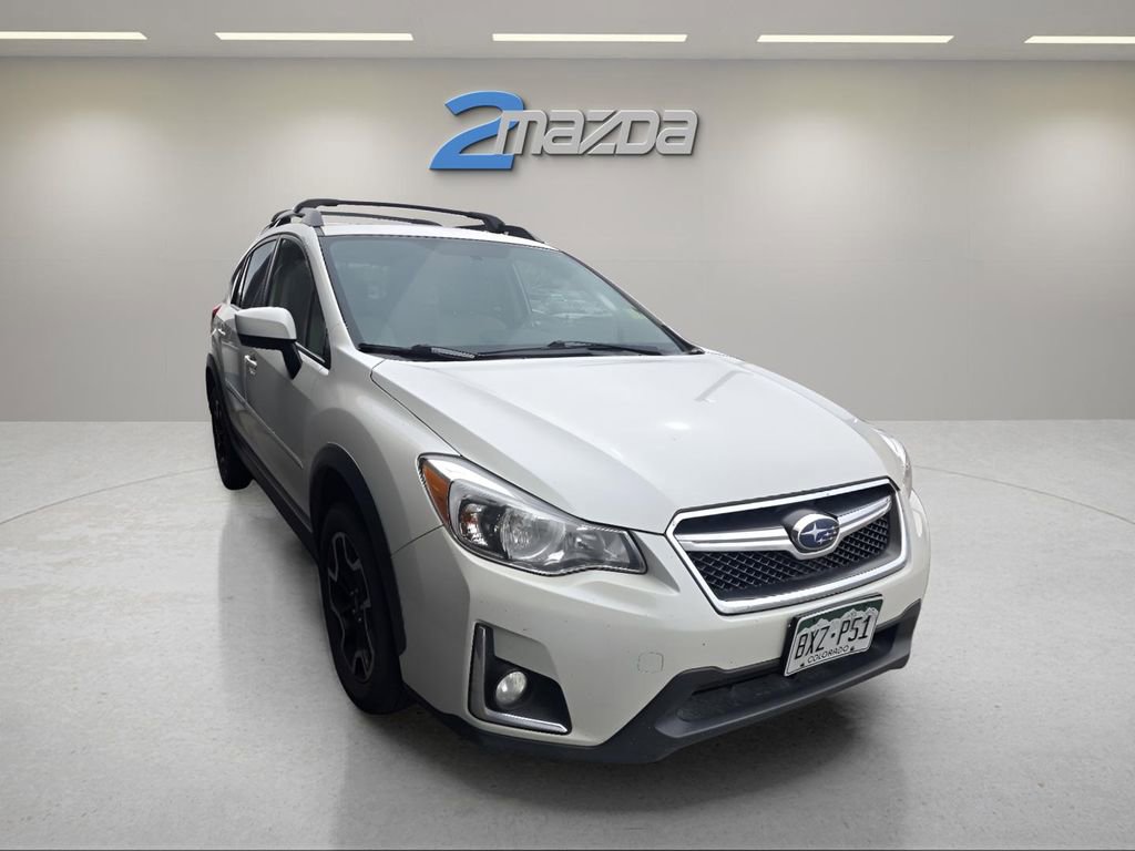 Used 2016 Subaru Crosstrek 2.0i Premium w/ Moonroof Package image 6