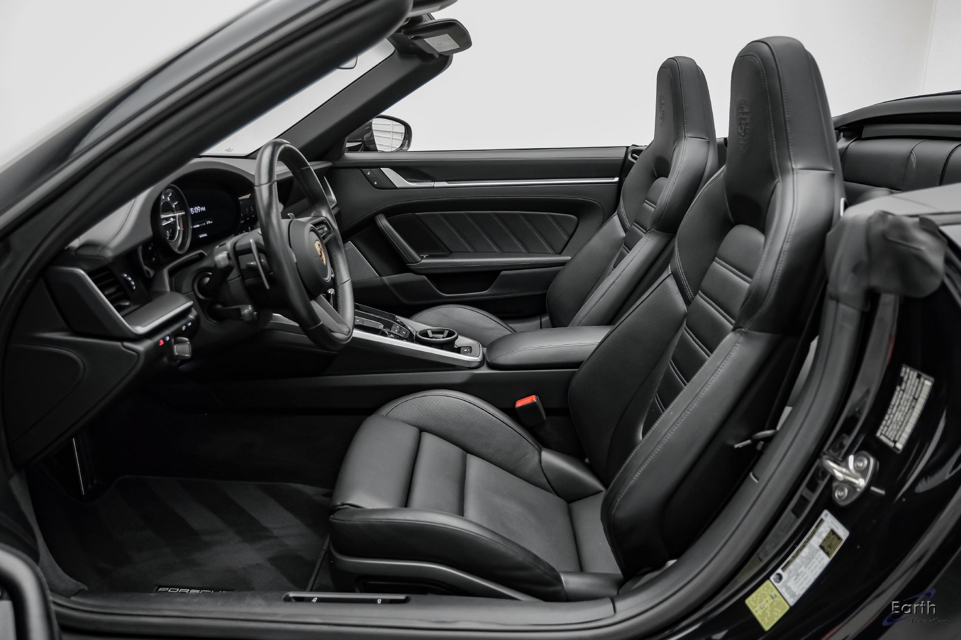 Used 2025 Porsche 911 Turbo S w/ Exterior Sport Package AWD/4WD image 46