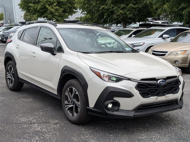 Used 2024 Subaru Crosstrek 2.0i Premium AWD/4WD image 3