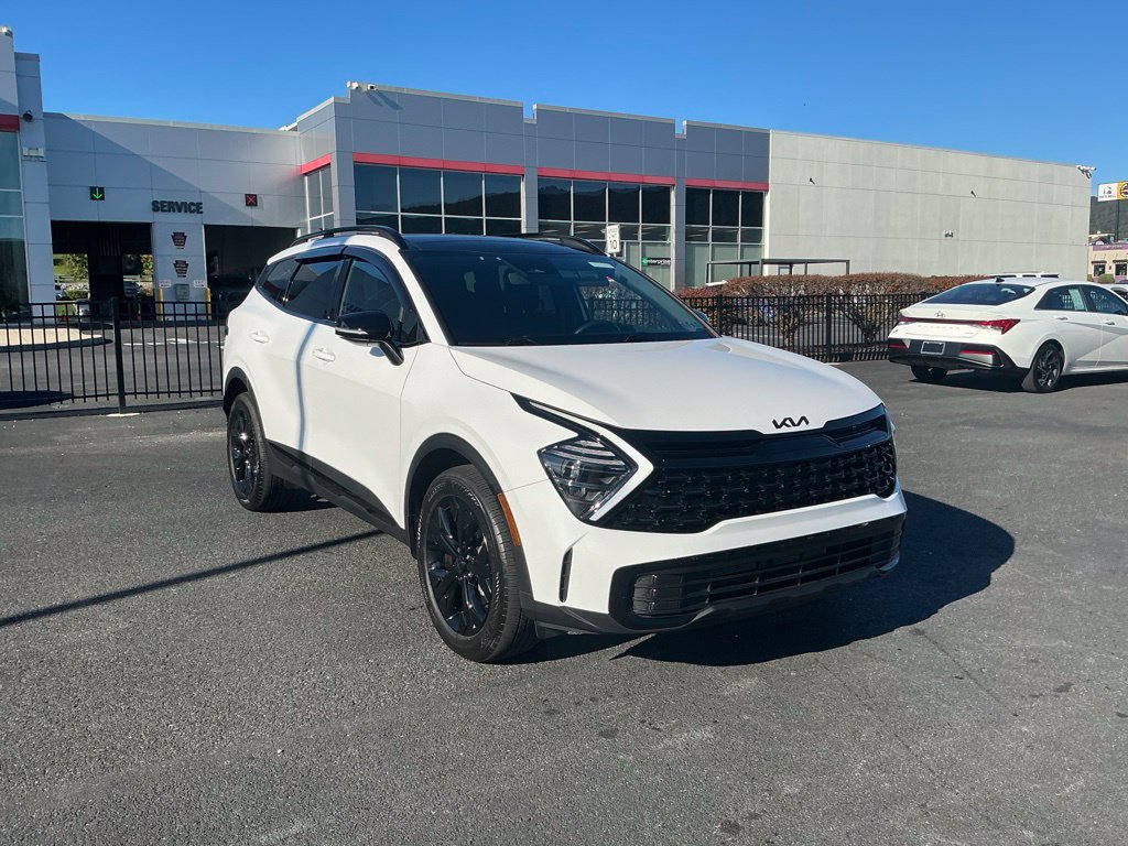 Used 2025 Kia Sportage X-Line w/ Premium Package AWD/4WD image 3